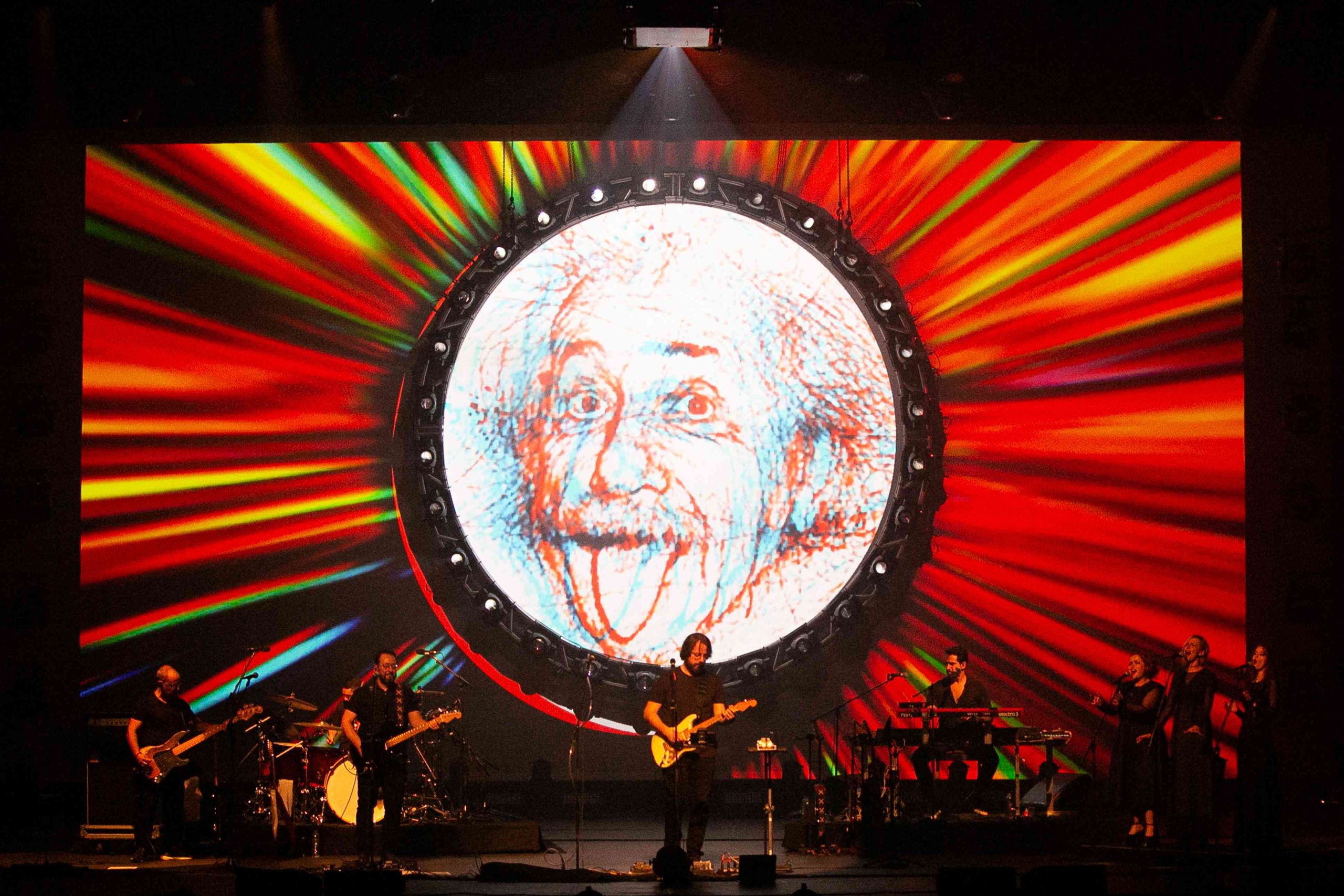 ATOM Pink Floyd apresenta turnê "Eclipse", celebrando 50 anos de “The Dark Side of the Moon"