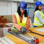 Mulheres ampliam qualificação e avançam em áreas técnicas da indústria